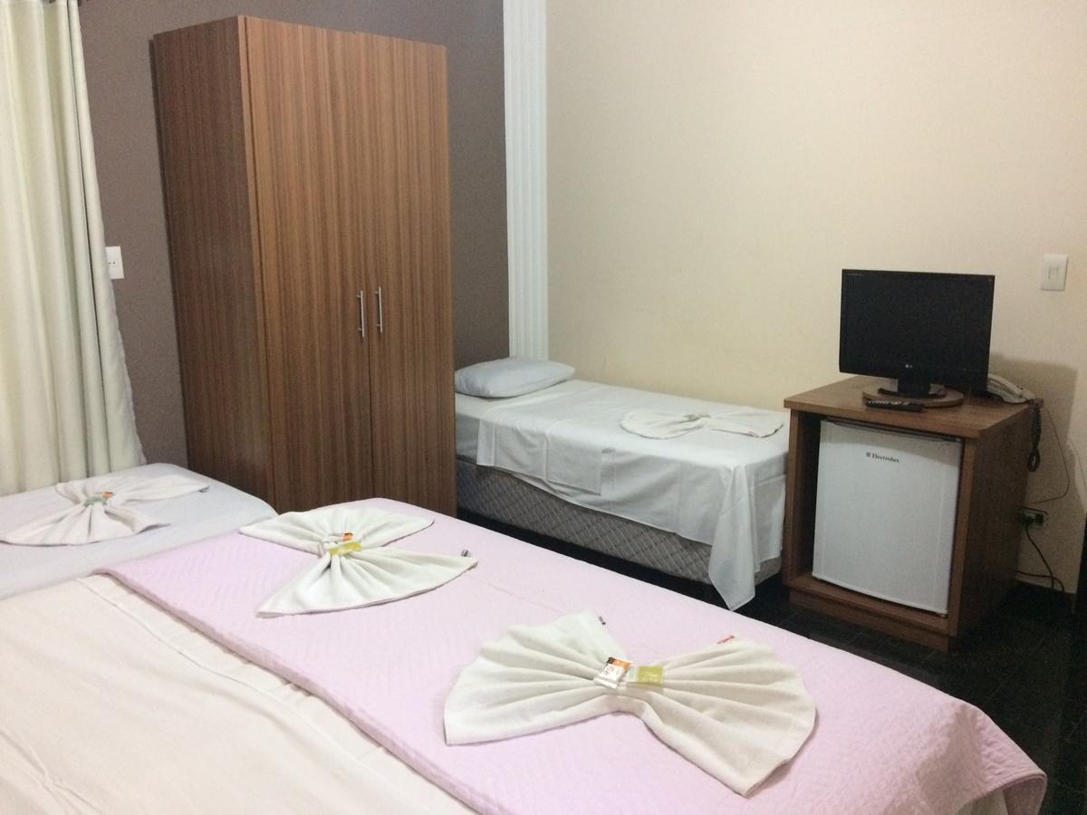 Residence Plaza Hotel Jales Buitenkant foto